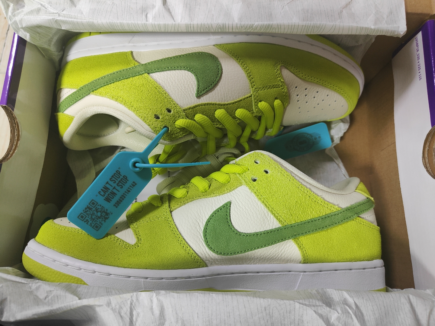 耐克版苹果(耐克版苹果表是不锈钢吗?)